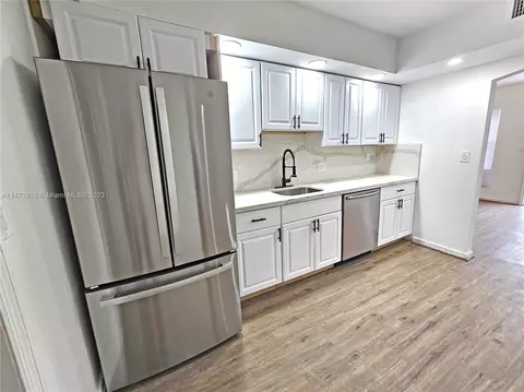 841 E 16th Pl, Hialeah, FL 33010 photo 6