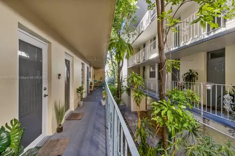 915 Jefferson Ave #2D, Miami Beach, FL 33139