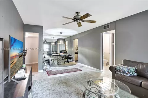 150 Cypress Club Dr #512, Pompano Beach, FL 33060