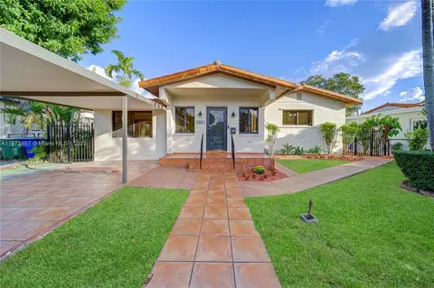 4861 SW 6th St, Miami, FL 33134