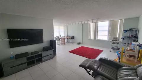 Undisclosed, Sunny Isles Beach, FL 33160
