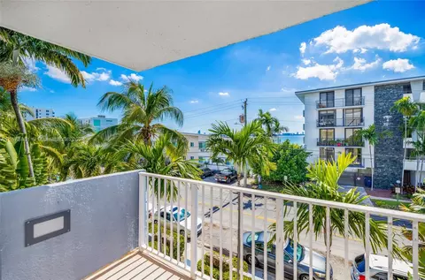 1801 S Treasure Dr #321, North Bay Village, FL 33141