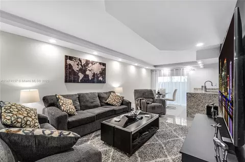 10838 N Kendall Dr #W7, Miami, FL 33176