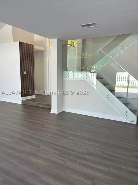 Undisclosed, Miami, FL 33186