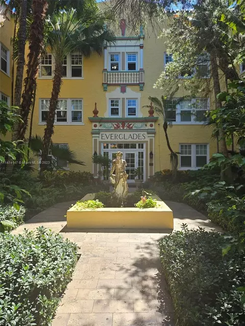 536 14th St #101, Miami Beach, FL 33139