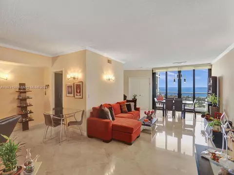 20281 E Country Club Dr #2010, Aventura, FL 33180