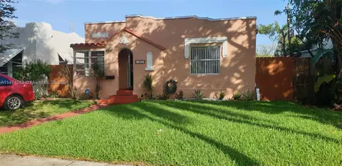 1927 Pierce St, Hollywood, FL 33020