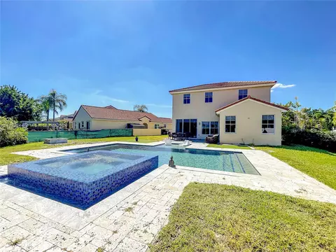 1971 NW 184th Ter, Pembroke Pines, FL 33029