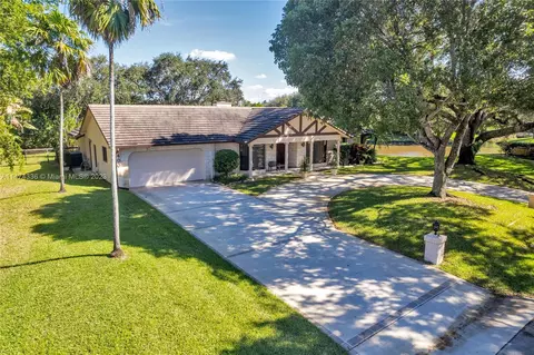400 NW 131st Ave, Plantation, FL 33325