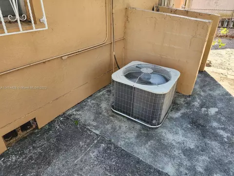 816 Codadad St, Opa Locka, FL 33054 photo 12