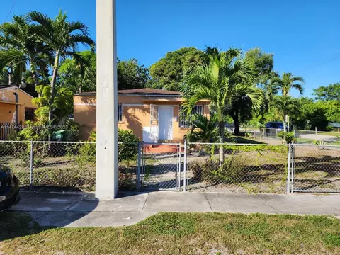 816 Codadad St, Opa Locka, FL 33054 photo 3