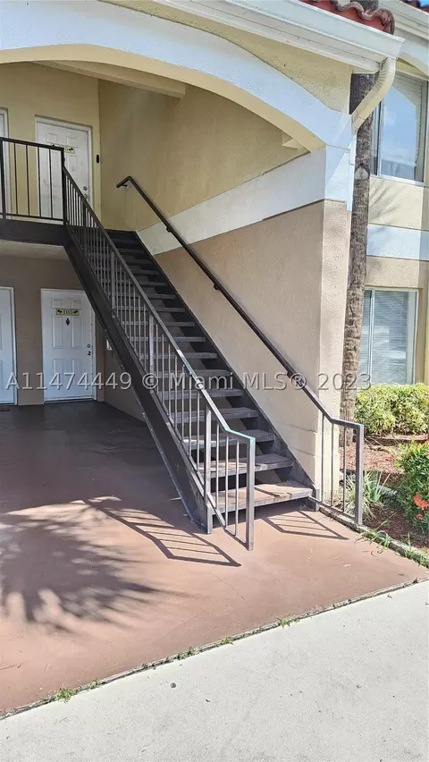 815 W Boynton Beach Blvd #14-105, Boynton Beach, FL 33426