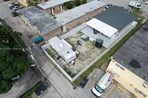 466 E 28th St, Hialeah, FL 33013 photo 3