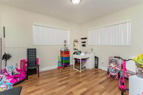466 E 28th St, Hialeah, FL 33013 photo 13