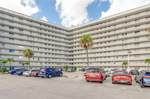 1401 NE Miami Gardens Dr #296, Miami, FL 33179
