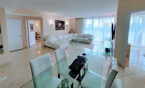 17555 W Atlantic Blvd #906, Sunny Isles Beach, FL 33160