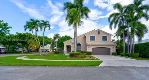 15933 SW 77th St, Miami, FL 33193