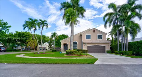 15933 SW 77th St, Miami, FL 33193