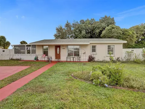 20401 NW 40th Ct, Miami Gardens, FL 33055