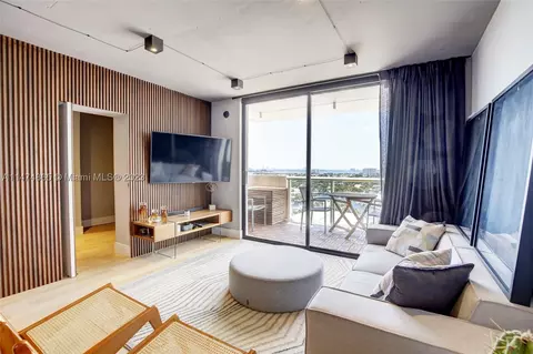 13499 Biscayne Blvd #1514, North Miami, FL 33181