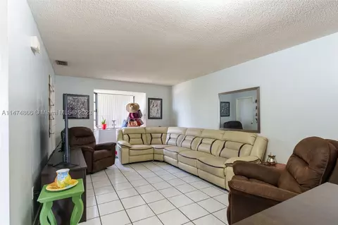 1425 SW 122nd Ave #2-17, Miami, FL 33184