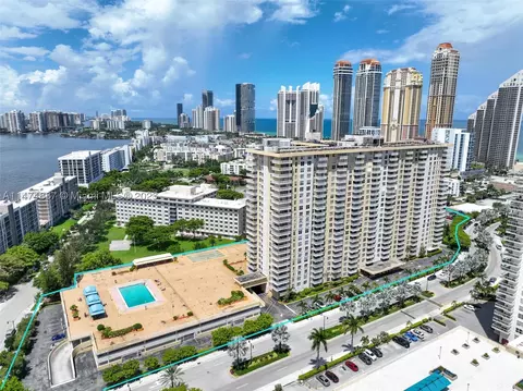 231 174th St #817, Sunny Isles Beach, FL 33160