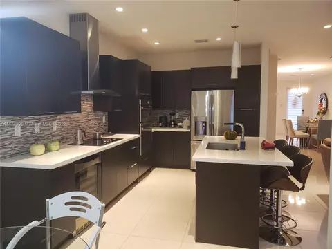 6307 NW 104th Path #6307, Doral, FL 33178