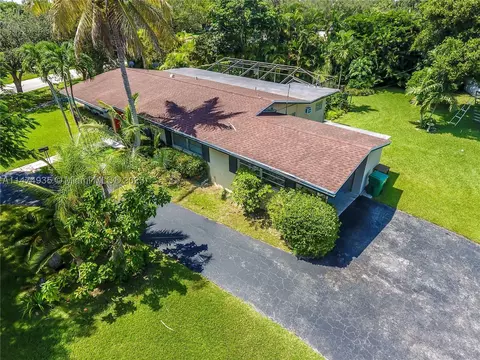 7245 SW 112th St, Pinecrest, FL 33156