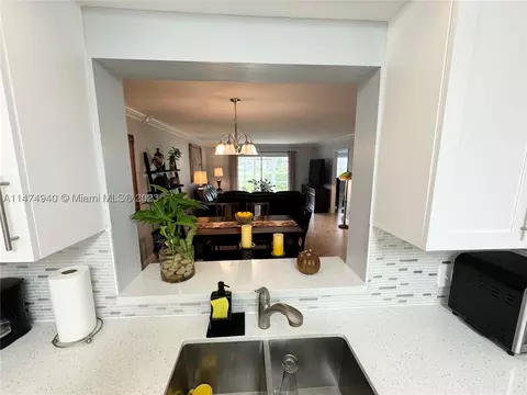 12500 SW 5th Ct #108M, Pembroke Pines, FL 33027