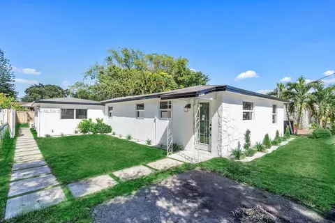 5645 Pierce St, Hollywood, FL 33021