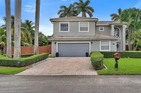 15263 SW 138th Ter, Miami, FL 33196