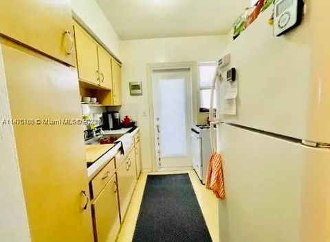 1228 Pennsylvania Ave #15, Miami Beach, FL 33139