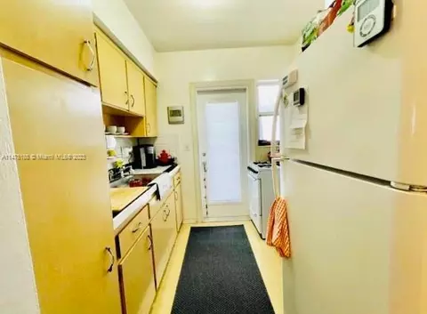 1228 Pennsylvania Ave #15, Miami Beach, FL 33139