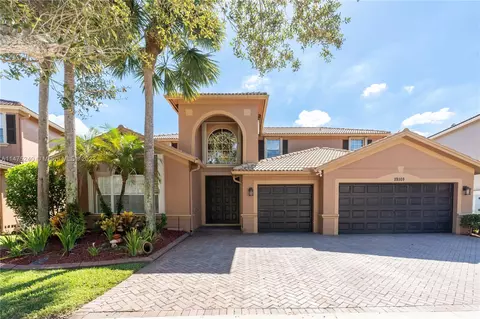 19140 N Gardenia Ave, Weston, FL 33332