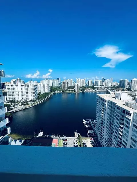 2750 NE 183rd St #2702, Aventura, FL 33160