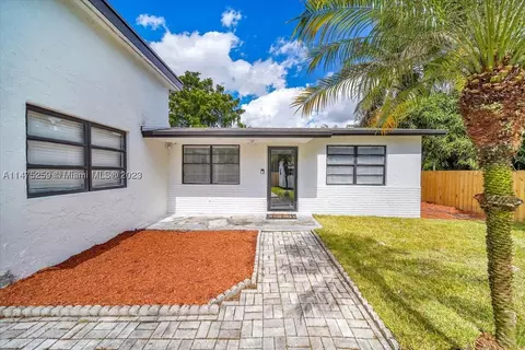 2951 SW 17th Pl, Fort Lauderdale, FL 33312