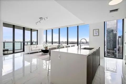 2900 NE 7th Ave #2807, Miami, FL 33137