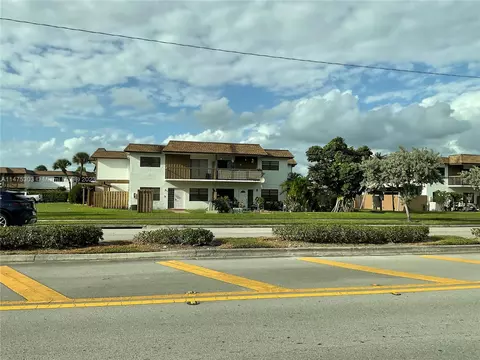 6785 NW 169th St #31G, Hialeah, FL 33015
