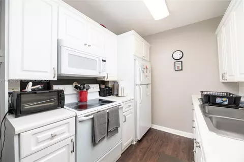 2085 Exeter E #2085, Boca Raton, FL 33434 photo 8