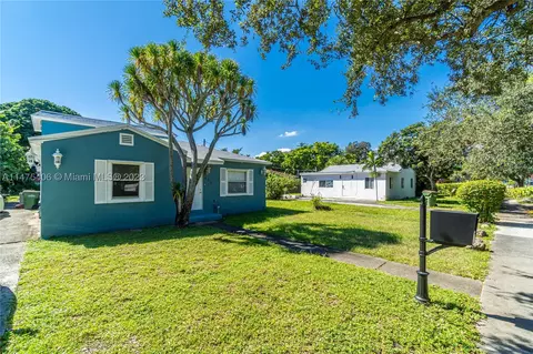 920 NW 125th St, North Miami, FL 33168