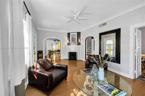 917 Majorca Ave, Coral Gables, FL 33134 photo 6