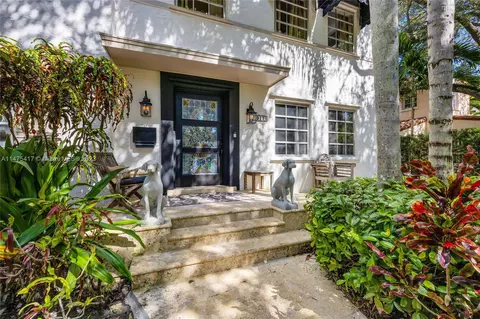 917 Majorca Ave, Coral Gables, FL 33134 photo 5