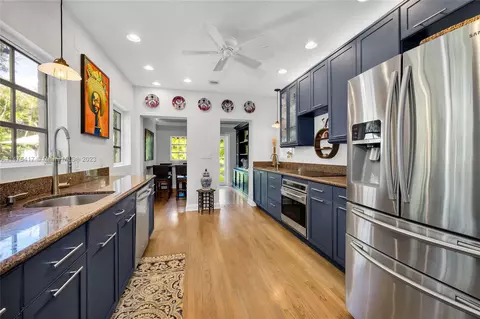 917 Majorca Ave, Coral Gables, FL 33134 photo 9