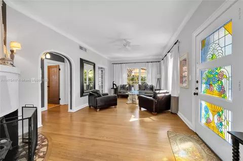 917 Majorca Ave, Coral Gables, FL 33134 photo 8