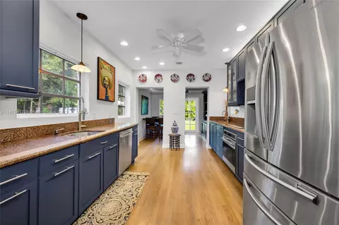 917 Majorca Ave, Coral Gables, FL 33134 photo 11