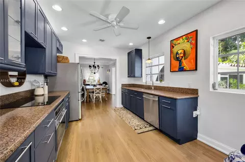 917 Majorca Ave, Coral Gables, FL 33134 photo 12