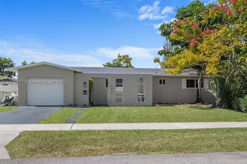 19836 SW 118th Ct, Miami, FL 33177