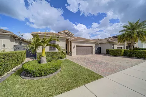 14561 SW 19th St, Miami, FL 33175
