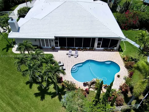 20401 SW 52nd St, Fort Lauderdale, FL 33332