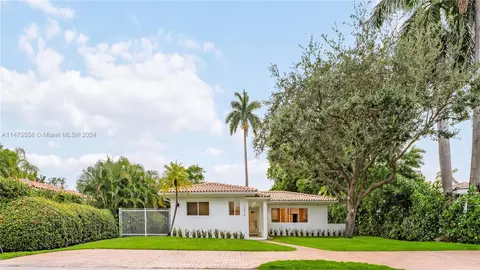 10610 NE 10th Pl, Miami Shores, FL 33138